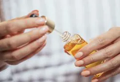 Oljer til bruk i ansiktet. Hvordan finne en olje som passer din hudtype?